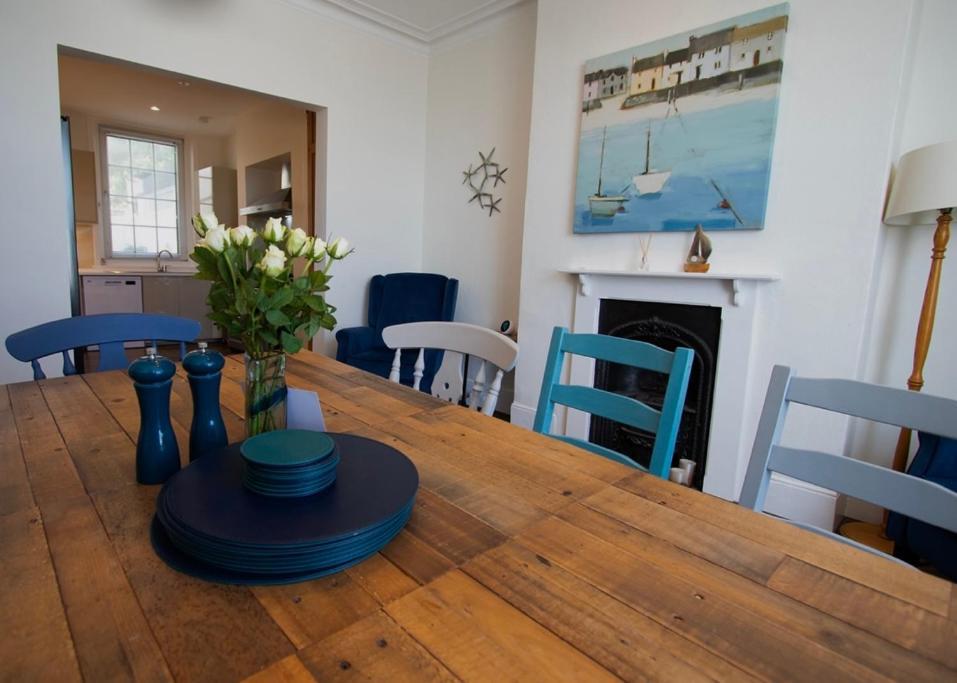 Beach View, 4 Bedroom House Opposite The Sea! Sleeps 10 Sandgate Exterior foto